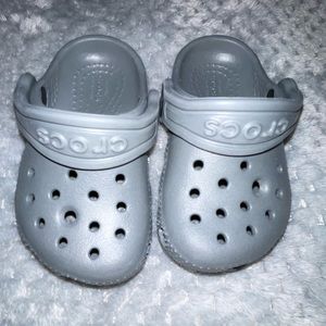 Crocs size 4c infant size